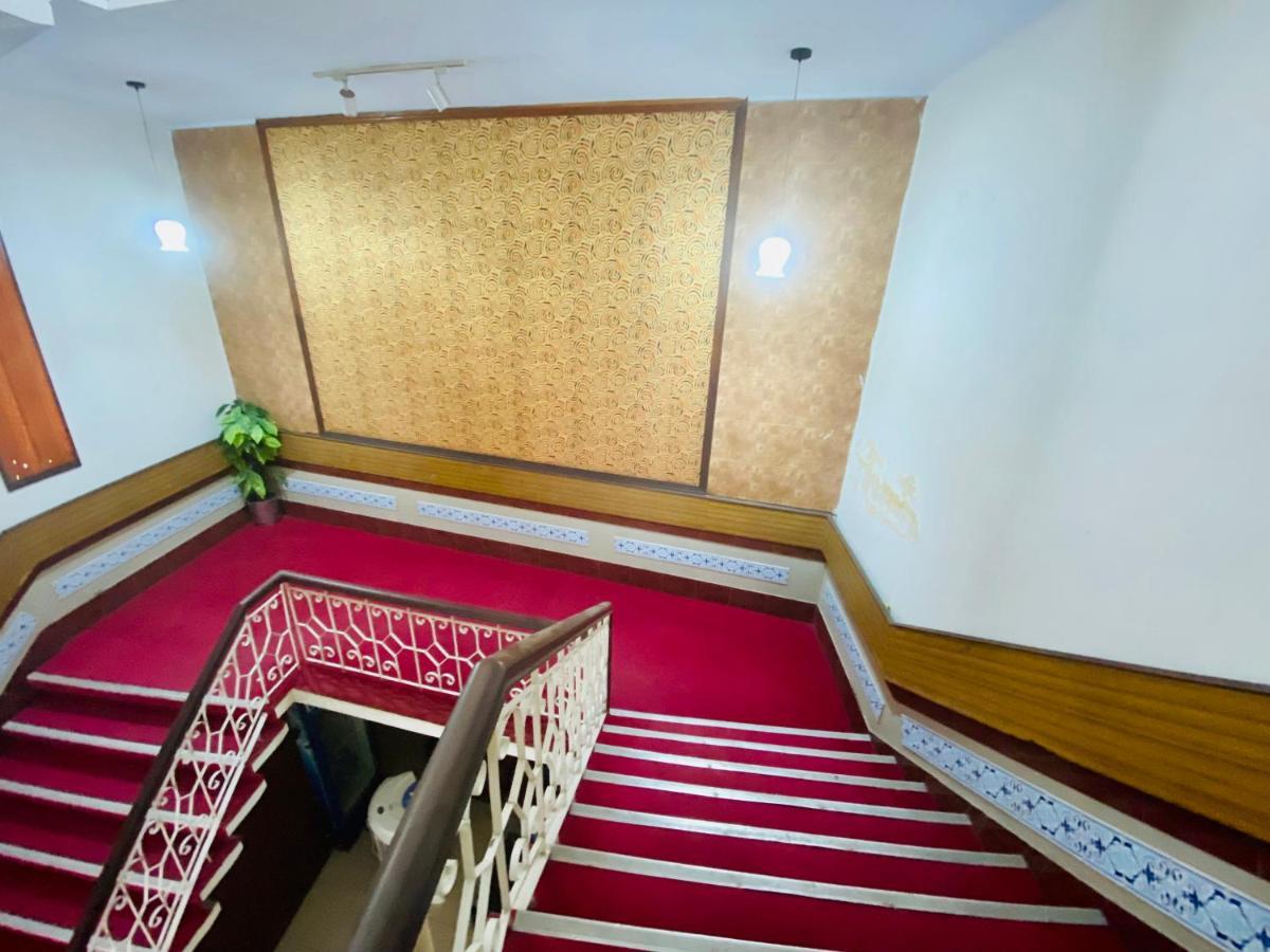 Hotel Mehran Мултан Экстерьер фото